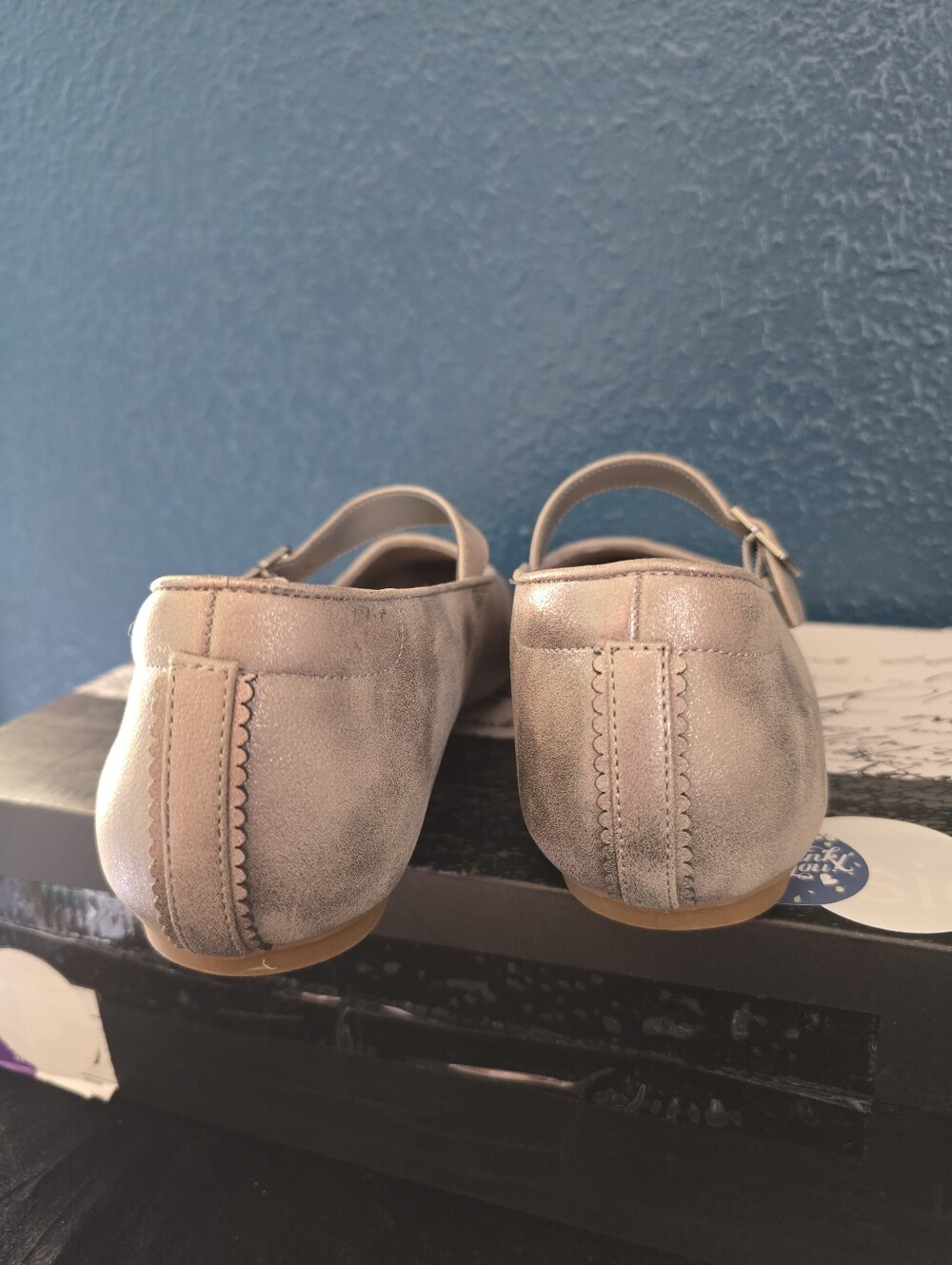 Dr. Scholl's Wexley Metallic Pewter Mary Jane Flats Sz 9.5 - Picture 9 of 11